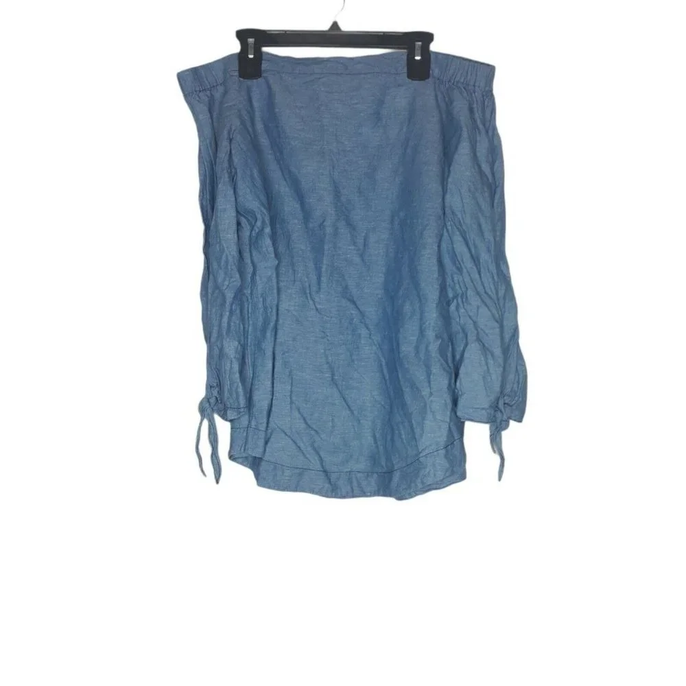FREE PEOPLE Show Some Shoulder in Chambray Blouse - Picture 7 of 12